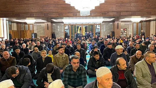 Regaip Kandili'nde camiler doldu