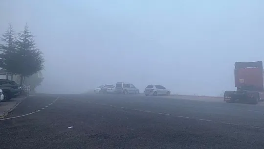Kayseri'de sis: Görüş mesafesi 5 metreye kadar düştü