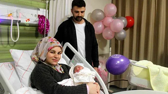Yeni yılın ilk bebeğine Yüsra ismi verildi