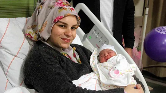 Yeni yılın ilk bebeğine Yüsra ismi verildi