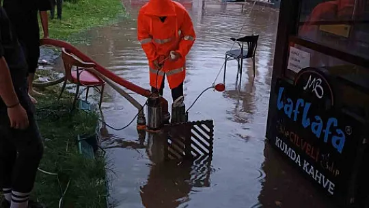 Sel sonrası çalışmalar devam ediyor