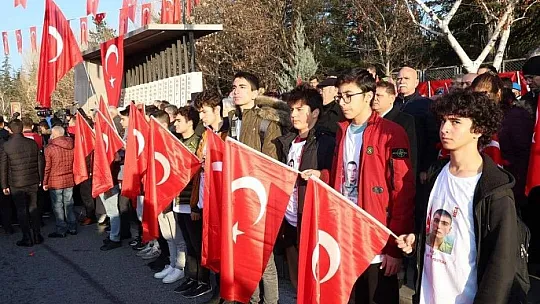 17 Aralık terör saldırısının acısı 6. yılında taptaze