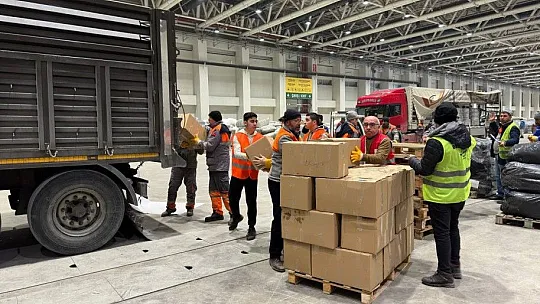 Kayseri'den afet bölgesi için yardım seferberliği