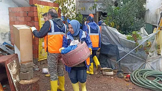 Kayseri'den Antalya'ya yardım çıkarması