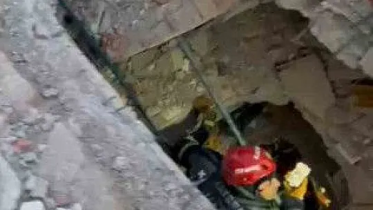 Kayseri'den giden ekipler can kurtarmaya devam ediyor...