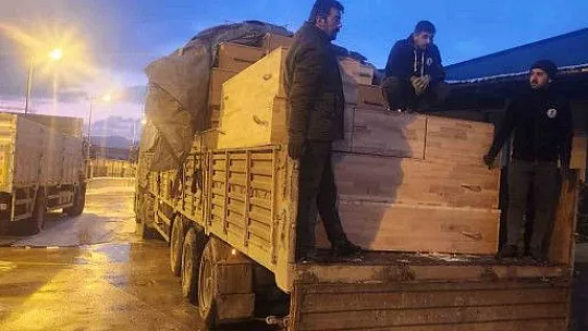 Mobilyacılar Odası, KUMSMALL AVM, MOBİTEK ve MOBİBOYA'dan Deprem seferberliği