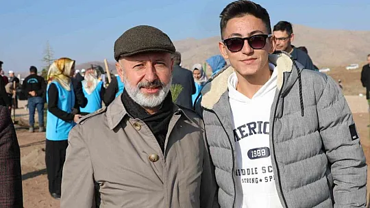 Kuşçu'da, ağaç dikme etkinliği...
