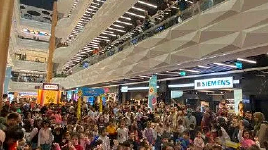 Kayseri'nin ilk 'Baby Shark' etkinliğine büyük ilgi
