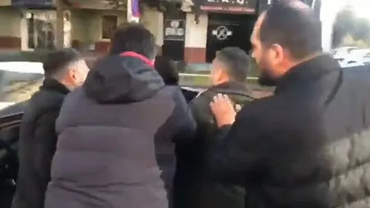 Uyuşturucu tacirinin yakalanma anları kameralara böyle yansıdı