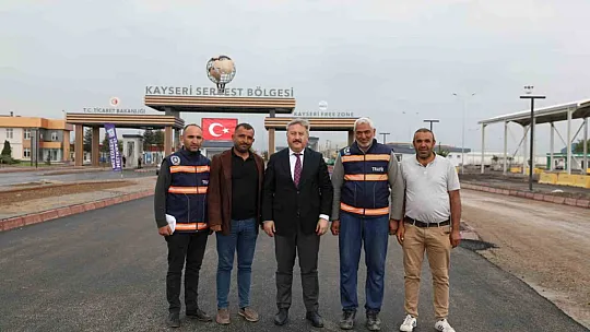 1 KM'lik yeni yol yapıldı...