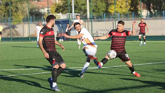Kayseri Süper Amatör Küme: Esen Makina Erciyesspor: 7 - Özvatan Gençlikspor:0