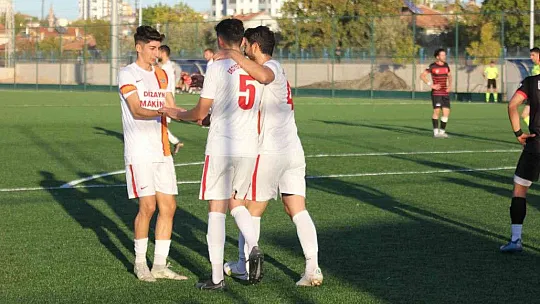 Kayseri Süper Amatör Küme: Esen Makina Erciyesspor: 7 - Özvatan Gençlikspor:0