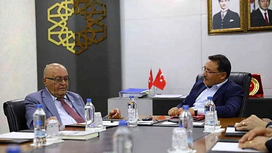 Kayseri Valiliği'nde 2 protokol birden imzalandı