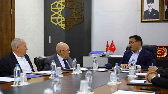 Kayseri Valiliği'nde 2 protokol birden imzalandı