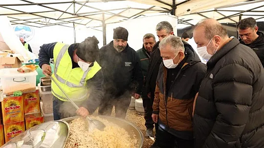Büyükşehir Belediyesi Kahramanmaraş'ta iftar sofrası kuracak...