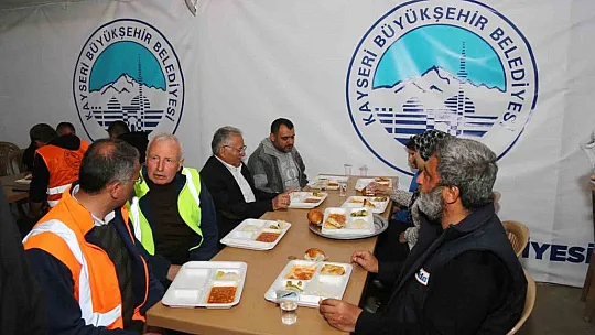 Büyükşehir Belediyesi Kahramanmaraş'ta iftar sofrası kuracak...