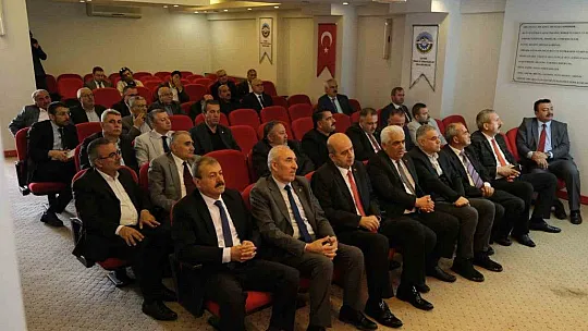 Vergi dairesi başkanından esnaf temsilcileri buluşması...