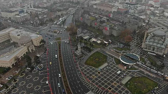 Kayseri'ye mevsimin ilk karı yağdı