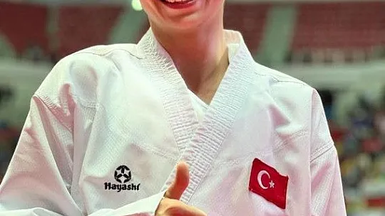 Dünya Şampiyonu oldu