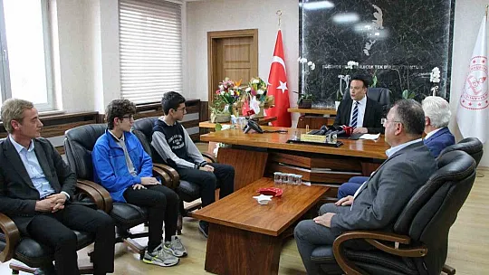 Türkiye Birincisi Oldu