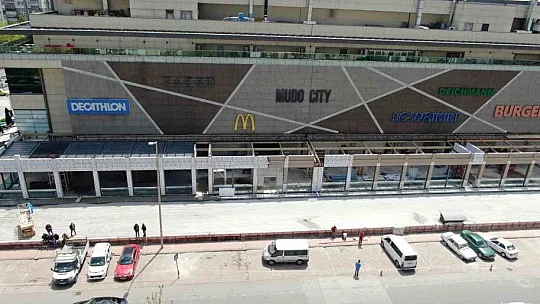 Kayseripark'ın kaçak inşaatında şok gelişme! Bakın neyi kapatmışlar...