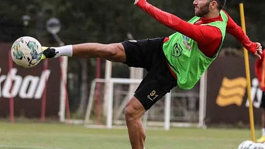 Kayserispor'da 5 futbolcu ayrıldı