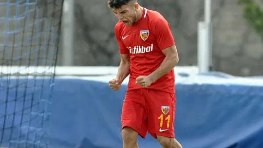 3 futbolcuya milli davet