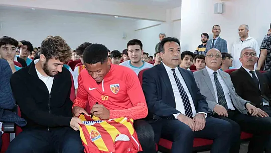 Futbola nasıl başladıklarını anlattılar