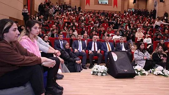 Vali, öğrencilerle buluştu...