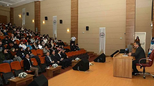 ERÜ'de Konferans