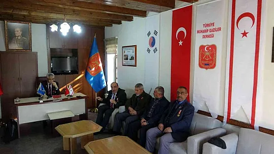 Kıbrıs gazisi: 70 yaşındayım, ama gözümüzü yummadan cepheye koşar giderim