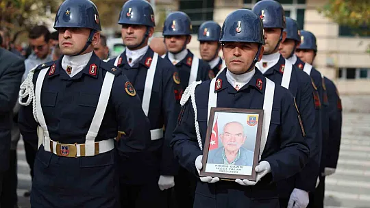 İzzet Talay son yolculuğuna uğurlandı