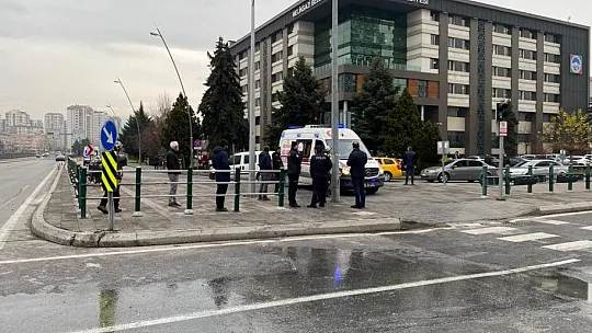 Kırmızı ışık kazası! Yaralılar var...