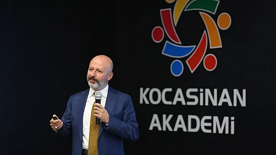 Kocasinan Akademi Kursiyerleri Çocuklarının Elbiselerini Kendileri Dikiyor