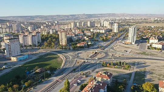 Kocasinan Belediyesi, akıllı kavşak ile 4 caddeyi birbirine bağladı
