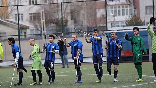Ampute Futbol Takımı'ndan Büyük Başarı