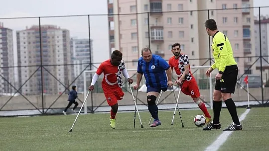 Ampute Futbol Takımı'ndan Büyük Başarı