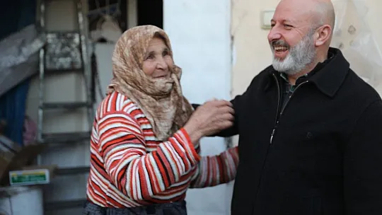 Çolakbayrakdar: Gönül köprüsü inşa ediyoruz...