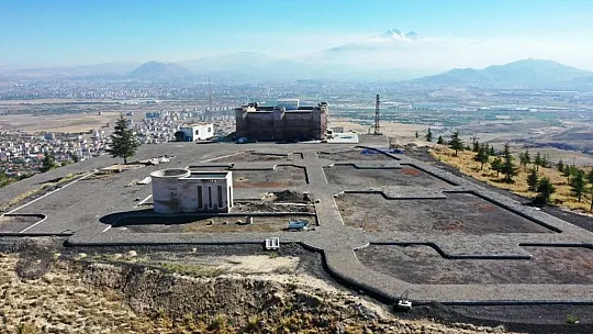 8 asırlık köşk, gök gözlem evi oluyor!