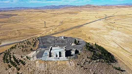 8 asırlık köşk, gök gözlem evi oluyor!