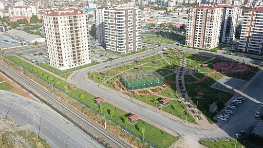 Çolakbayrakdar: Kocasinan'da kişi başına 15.23 metrekare yeşil alan düşüyor!