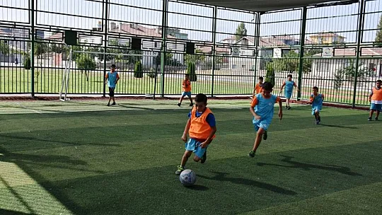 Kocasinan'da yaz spor kursları, dolu dolu geçti