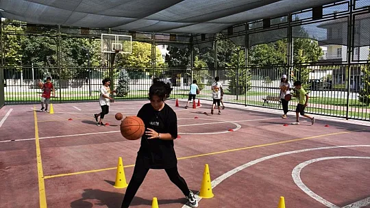 Kocasinan'da yaz spor kursları, dolu dolu geçti