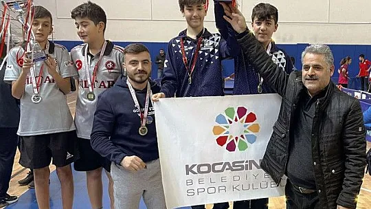 Masa tenisi takımları zirvede