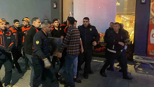 Kolunu kaptırdığı kıyma makinesiyle hastaneye kaldırıldı