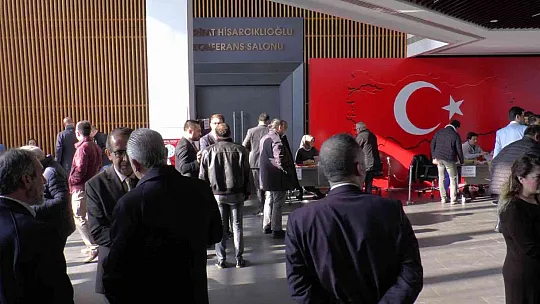 Gülsoy, istifa edenlerle ilgili konuştu: Önümüze bakıyoruz...