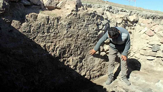 Tarihi parmak izleri bulundu