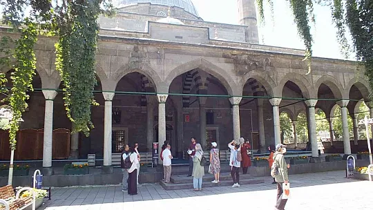 Kursiyerler, Kayseri'nin güzelliklerini keşfediyor