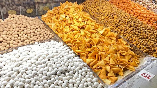 Kuruyemişçilerde 'yılbaşı' yoğunluğu