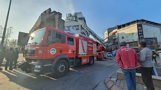 Lokantada yangın çıktı